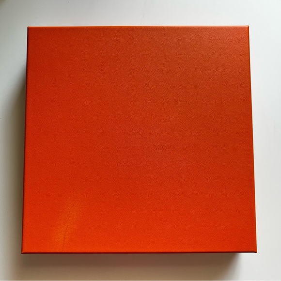 Hermes Gift Box with Brown Ribbon (Empty) Authentic - Picture 4 of 9